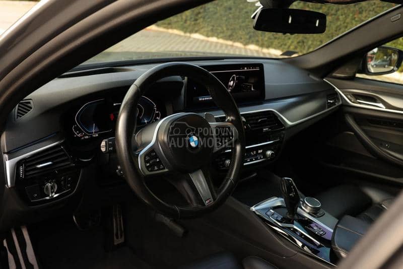 BMW 545 BMW 545e Xdrive-M