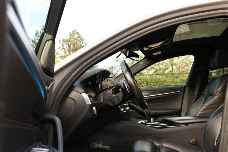 BMW 545 BMW 545e Xdrive-M