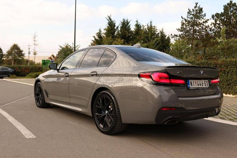 BMW 545 BMW 545e Xdrive-M