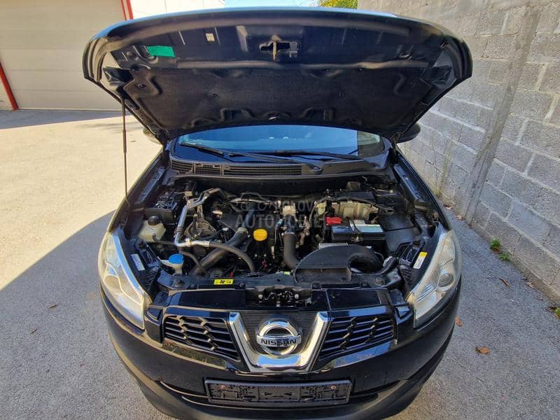 Nissan Qashqai 1.5 dci  E.X.T.R.A