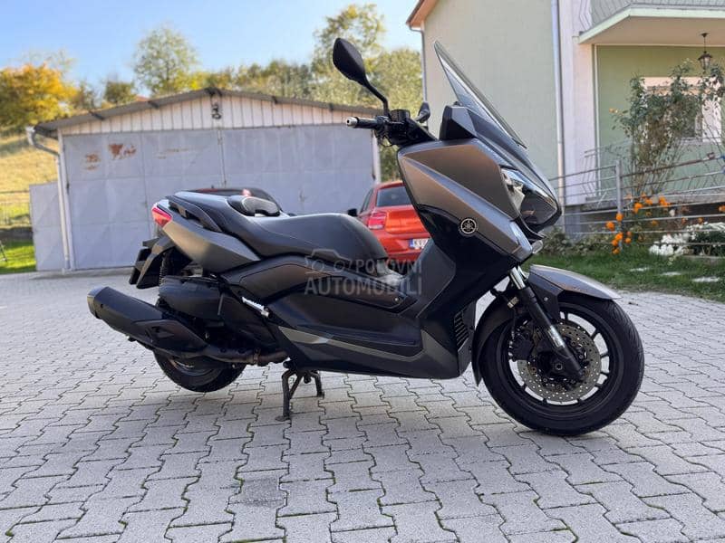 Yamaha Xmax 400