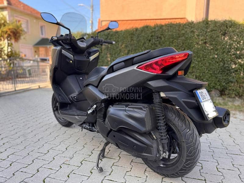 Yamaha Xmax 400