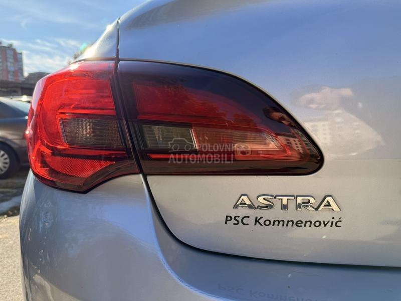 Opel Astra J 1.6 CDTI