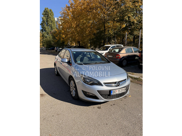 Opel Astra J 1.6 CDTI