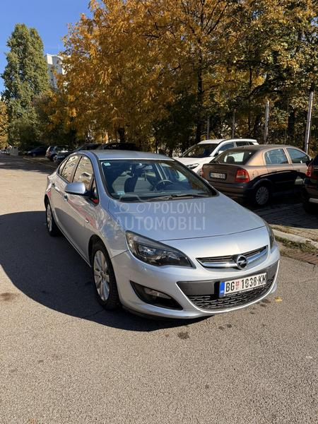 Opel Astra J 1.6 CDTI
