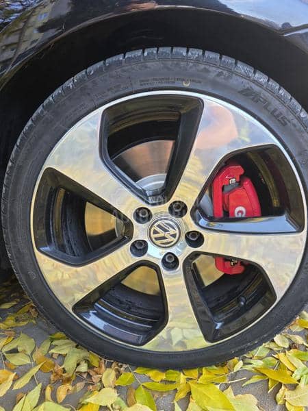 Volkswagen Golf 7 GTI