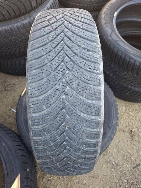 Hankook 195/65 R15 Zimska