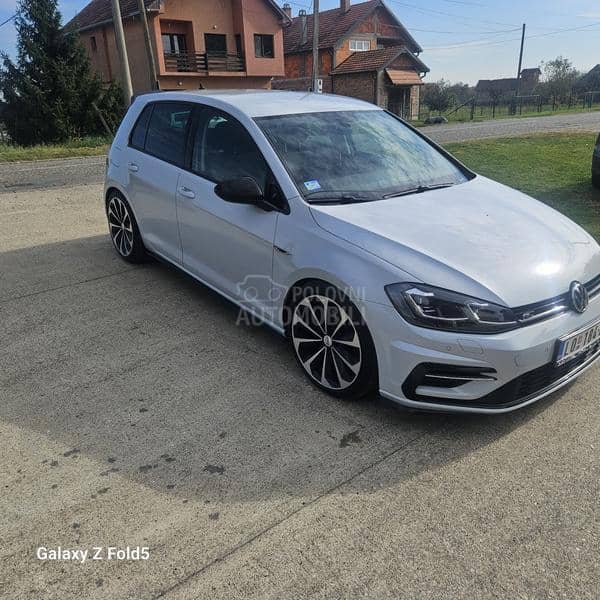 Volkswagen Golf 7 .5  R line