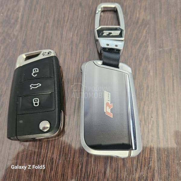 Volkswagen Golf 7 .5  R line