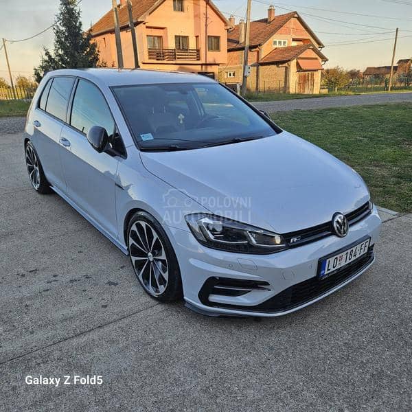 Volkswagen Golf 7 .5  R line