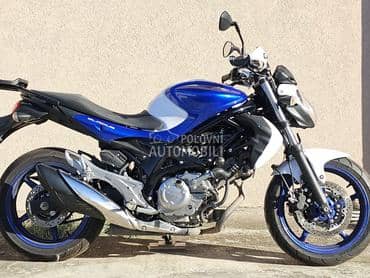Suzuki SFV 650 Gladius