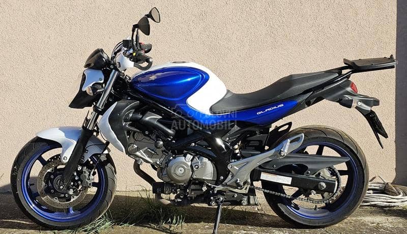 Suzuki SFV 650 Gladius