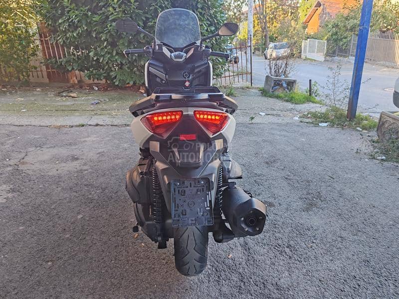Yamaha XMax 400 ABS x Max 400 i