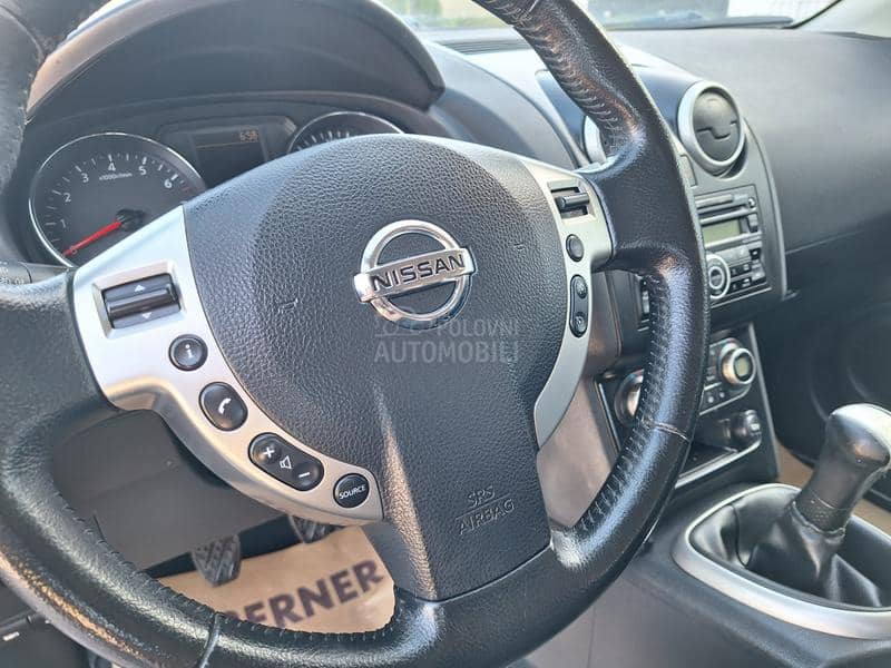 Nissan Qashqai  Nissan Qashqai