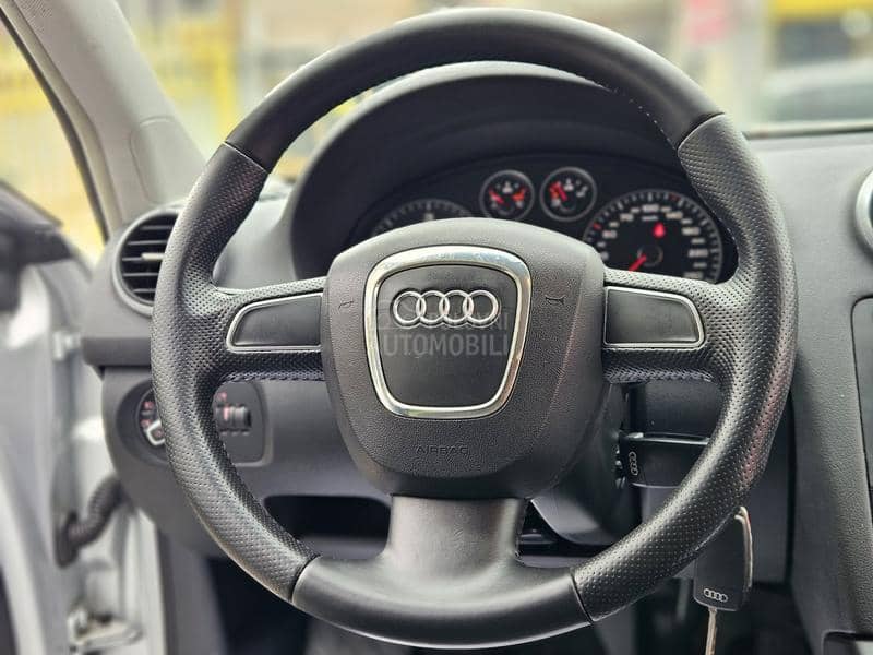 Audi A3 2.0TDI /DSG/LED/NAV/