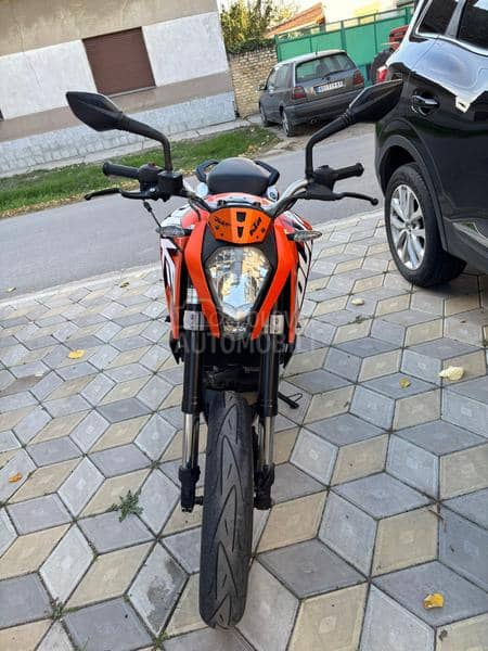 KTM Duke 125