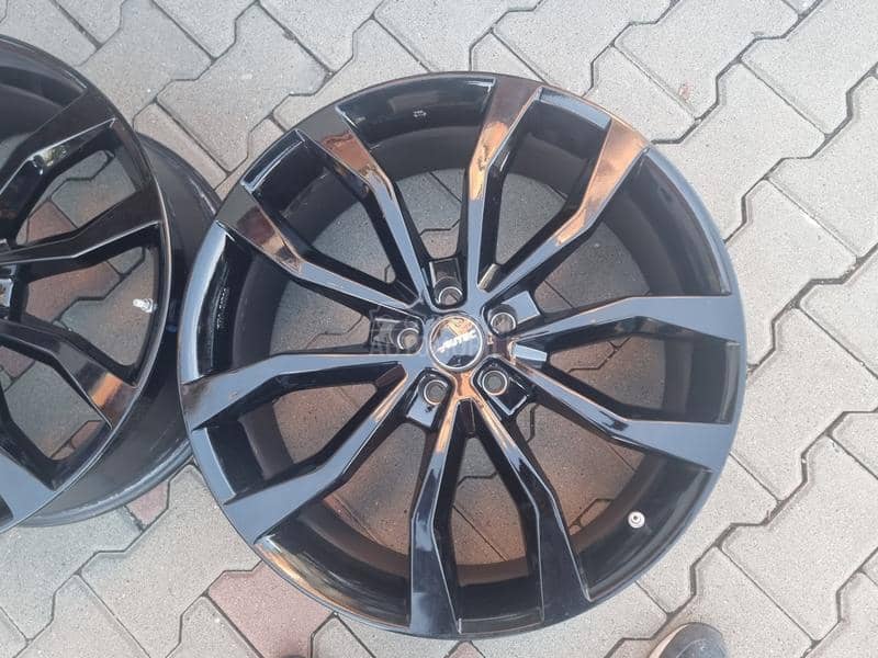 Aluminijumske felne ALUTEC 21" 5 x 112