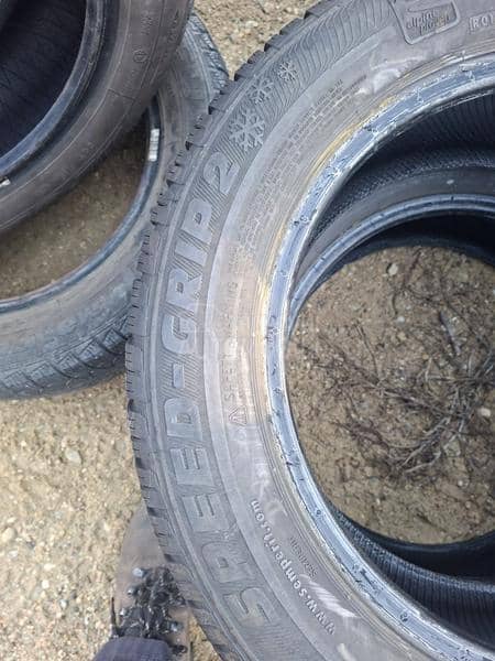 Semperit 185/60 R15 Zimska
