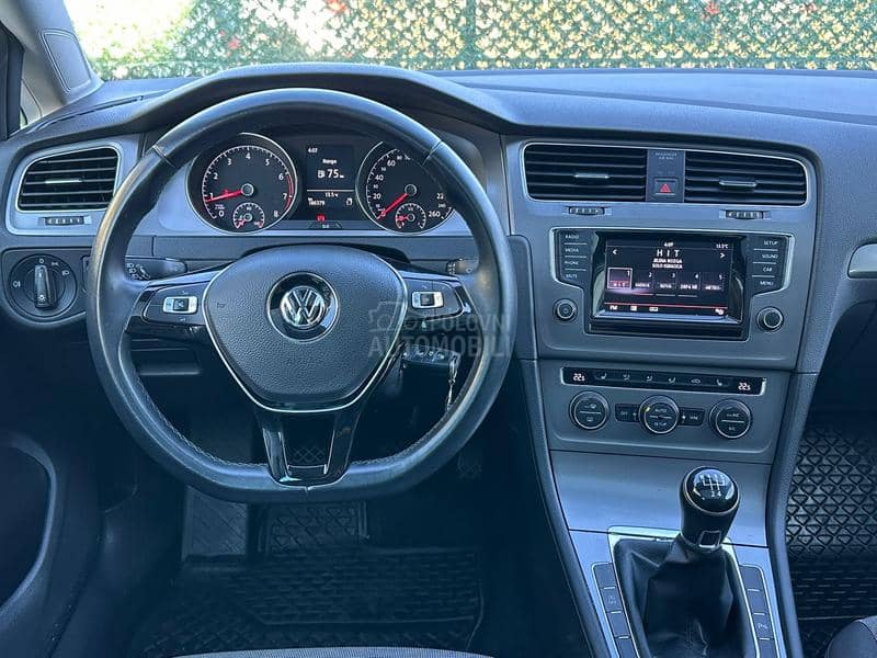 Volkswagen Golf 7 1.2 T.S.I/PANO