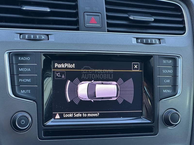 Volkswagen Golf 7 1.2 T.S.I/PANO