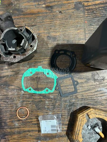 Peugeot speedfight 4