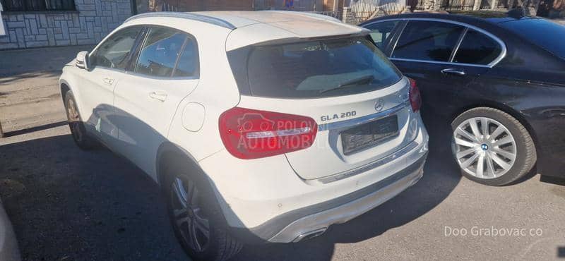 Mercedes Benz GLA 200 sport