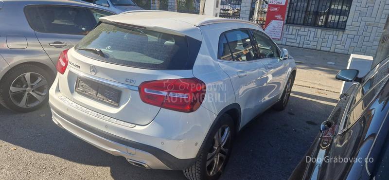 Mercedes Benz GLA 200 sport