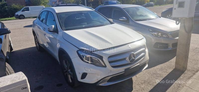 Mercedes Benz GLA 200 sport