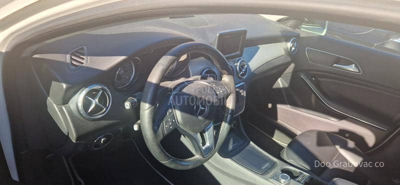 Mercedes Benz GLA 200 sport