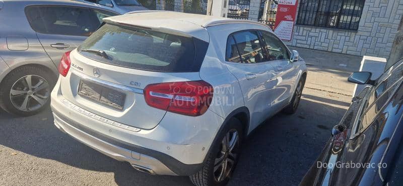 Mercedes Benz GLA 200 sport