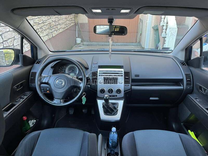 Mazda 5 