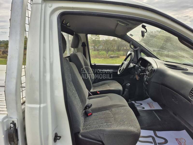 Hyundai H-1 2.5 DCI PUTAR