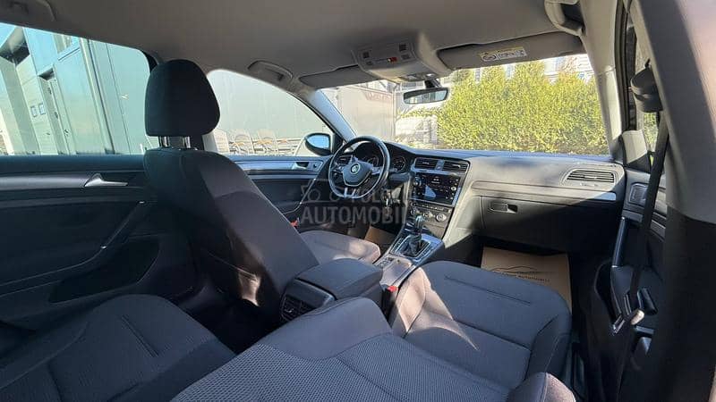 Volkswagen Golf 7 /NOV//LED/NAV/