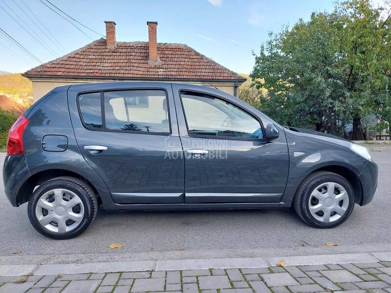 Dacia Sandero 1.6MPI  CH