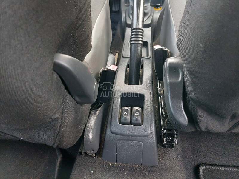 Dacia Sandero 1.6MPI  CH