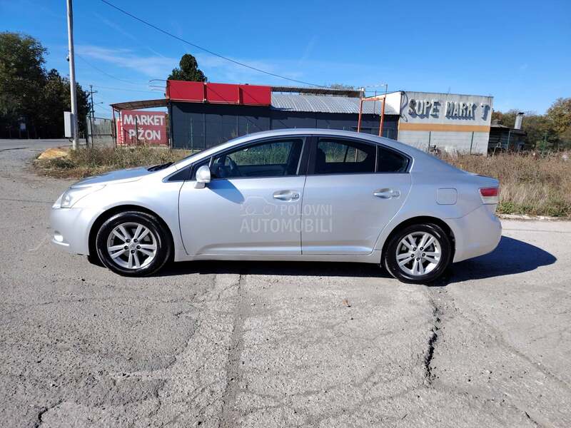 Toyota Avensis 2.0 D4D LUNA