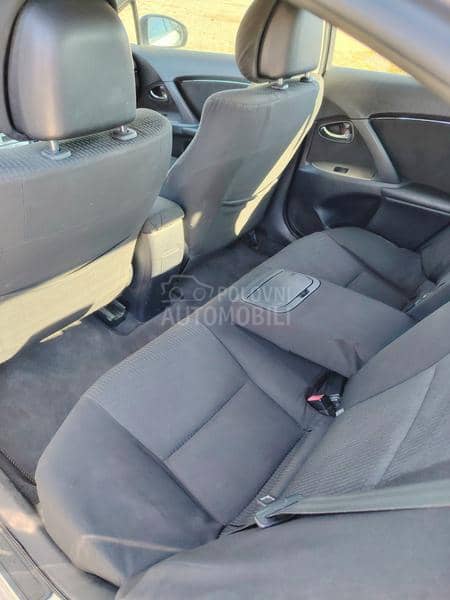 Toyota Avensis 2.0 D4D LUNA