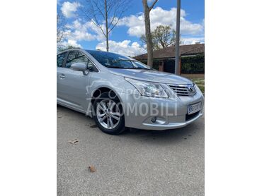 Toyota Avensis 2.0 D4D LUNA