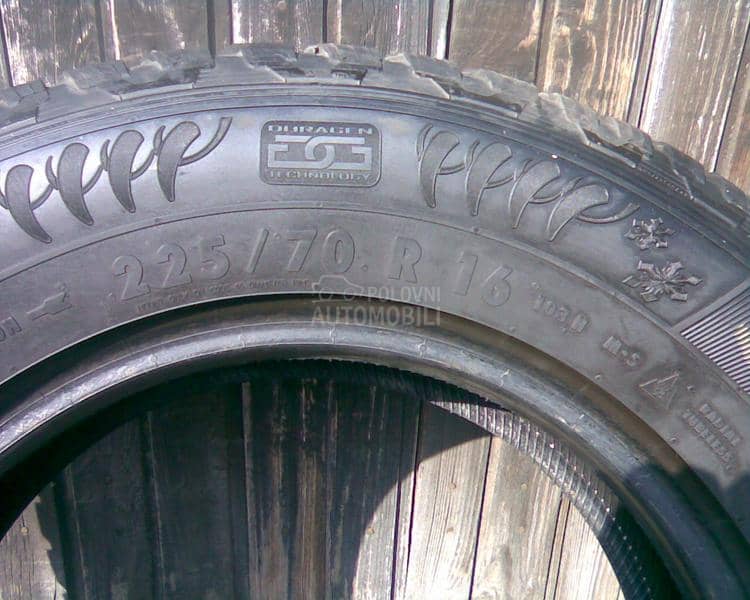 General 225/70 R16 Zimska
