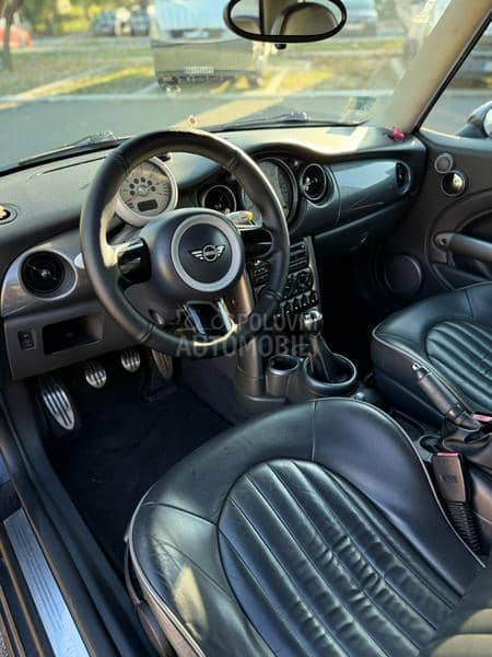 MINI One 