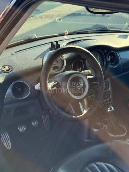 MINI One 