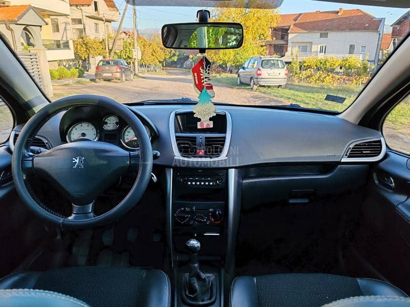 Peugeot 207 SW OUTDOOR Peugeot 207 SW OUTDOOR