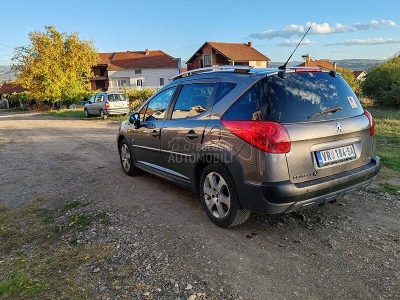 Peugeot 207 SW OUTDOOR Peugeot 207 SW OUTDOOR