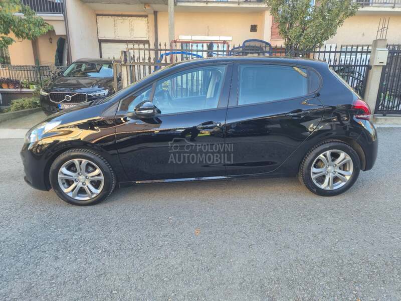 Peugeot 208 1.5 HDi Nav