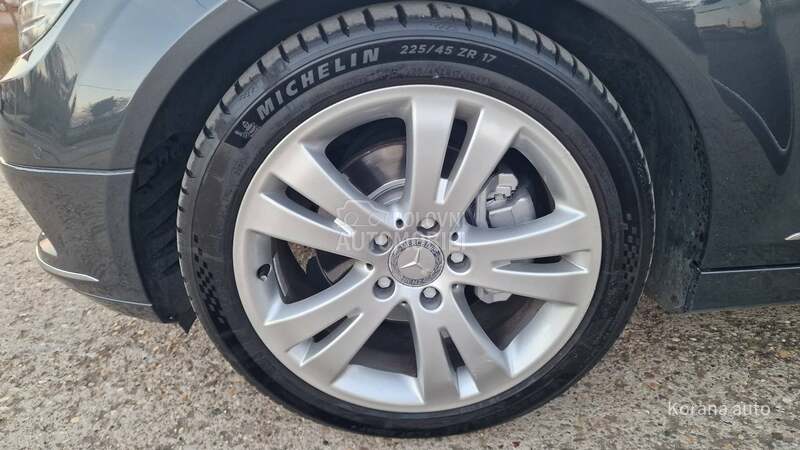 Mercedes Benz C 220 AVANTGARDE