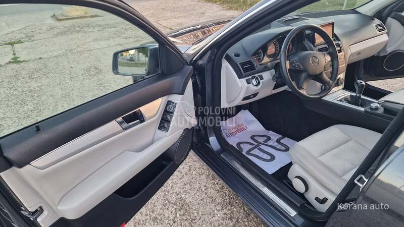 Mercedes Benz C 220 AVANTGARDE