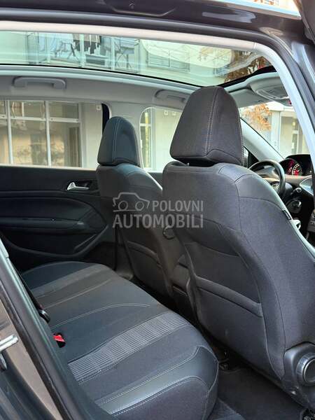 Peugeot 308 1.5bluehdi N O V