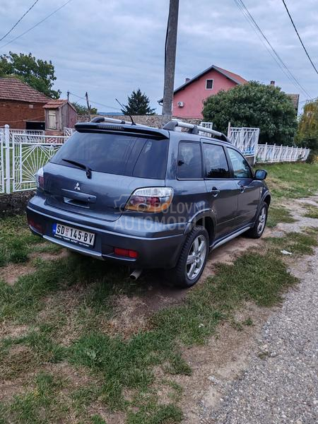 Mitsubishi Outlander 