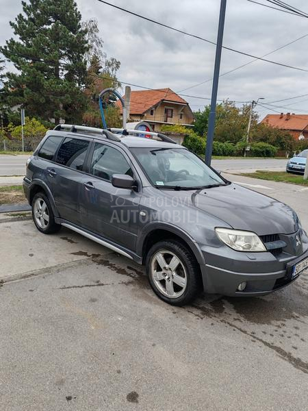 Mitsubishi Outlander 