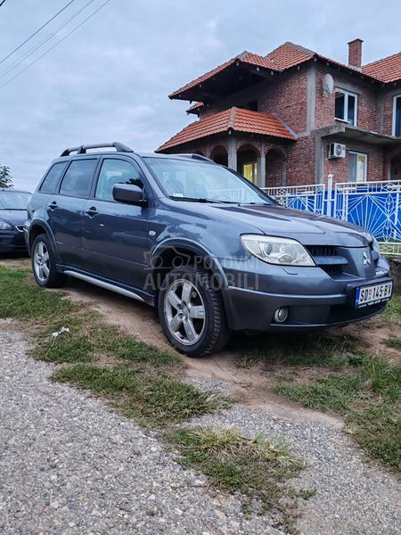 Mitsubishi Outlander 